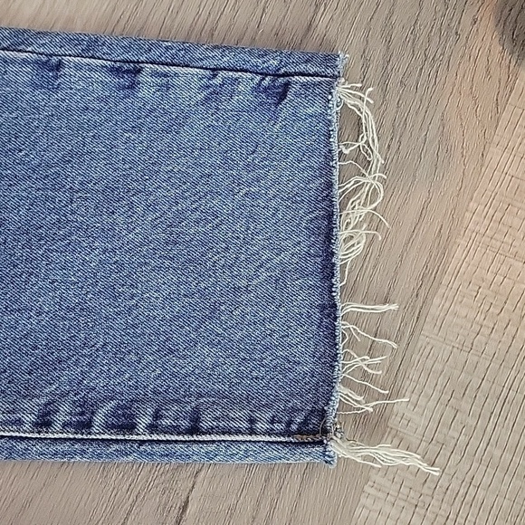 Good American blue jeans with frayed hem size 8/29 - Picture 11 of 12